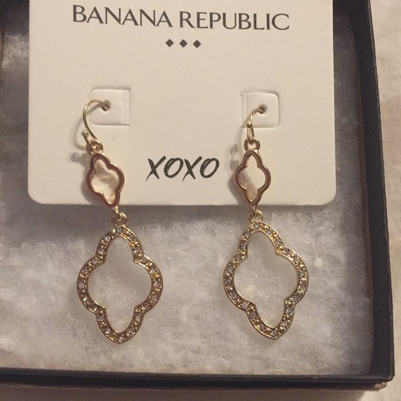 Banana Republic Factory Jewelry - Gold earrings
